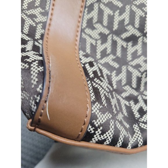 Tommy Hilfiger Women's Backpack.  New With Defect $138 - Picture 9 of 11